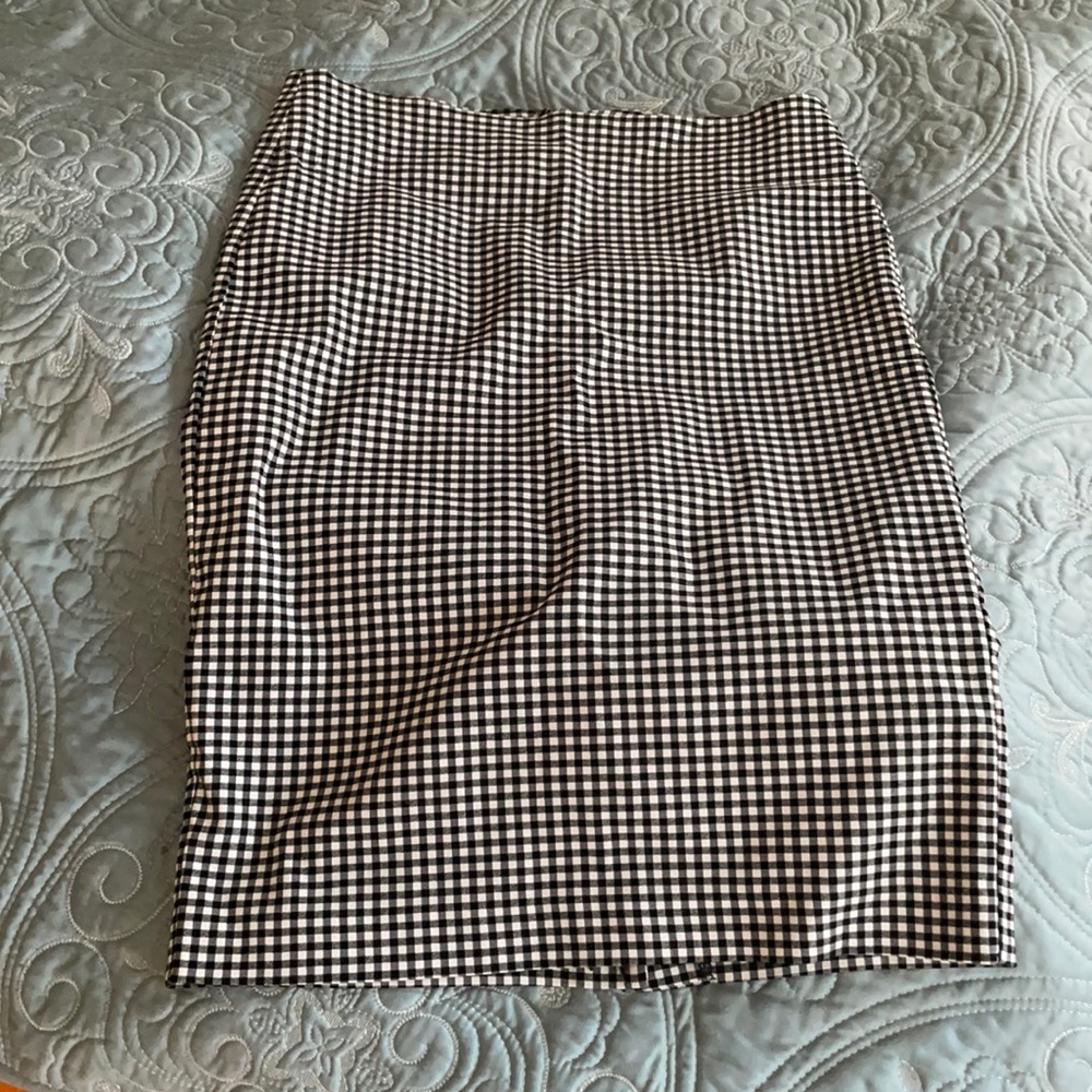NEVER WORN Women’s Lord & Taylor skirt